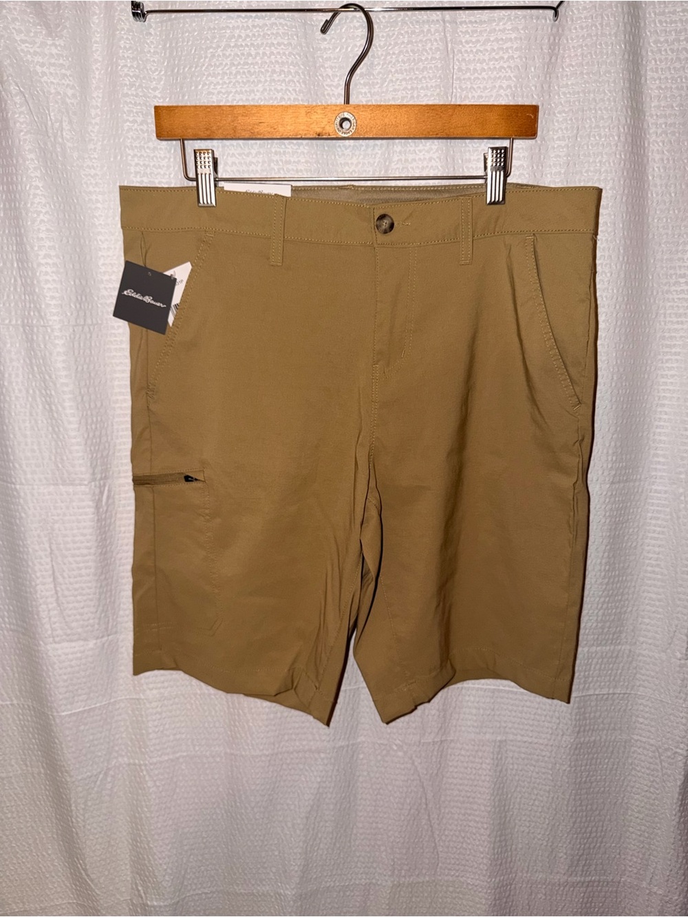 Eddie Bauer Mens Khaki Tan Active Fit Hiking Cargo Shorts Size 34 NWT